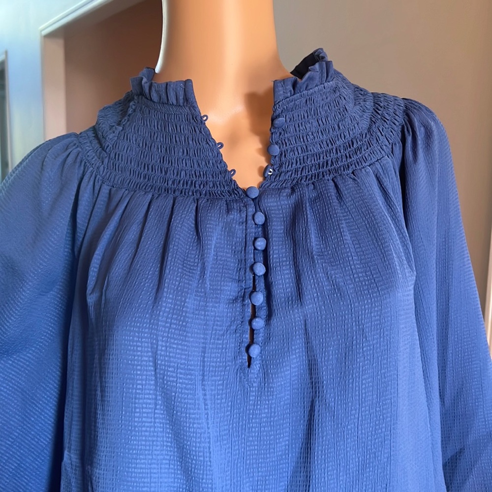 Blue top